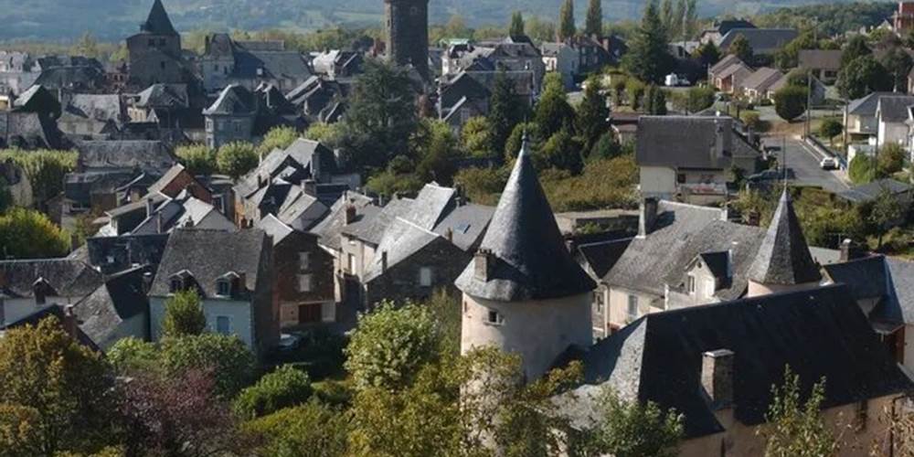 AU COEUR D'ALLASSAC - Village