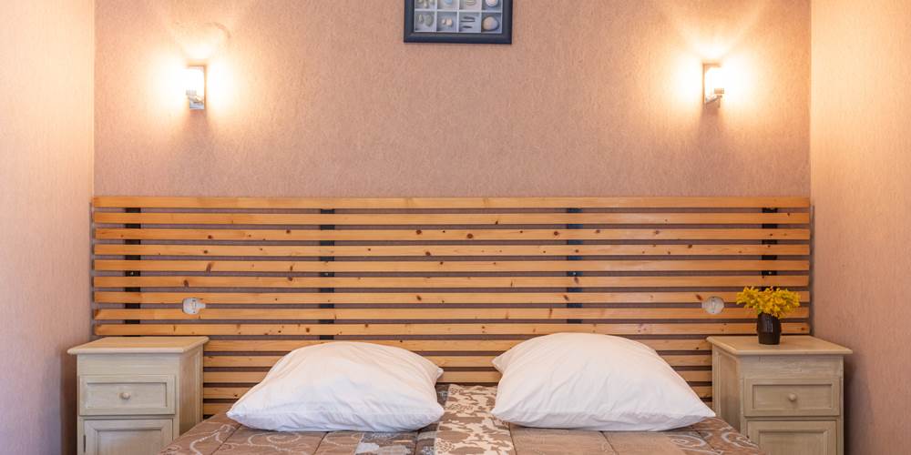 CHAMBRE 1 LIT DE 140