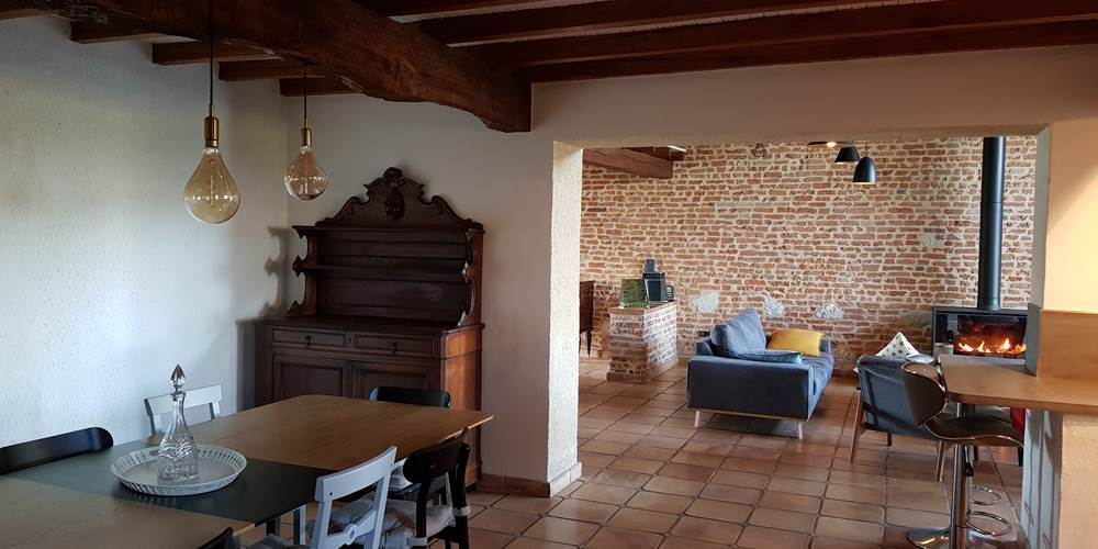 Champ des Mûriers - Salle à manger - Photo - DR