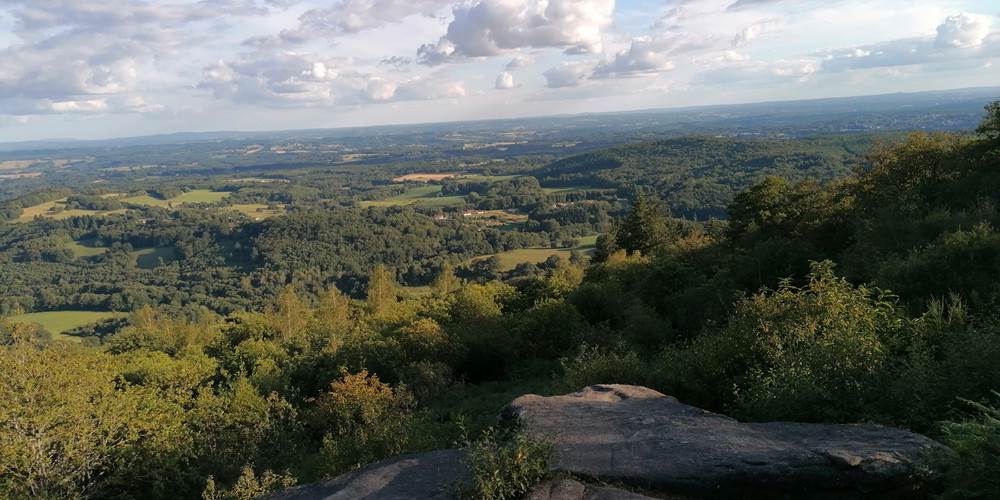 Vue depuis la Pierre Branlante à la Jonchère Saint Maurice - Monts d'Ambazac - Ferme de la Chevêche