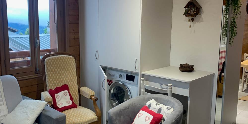 M a laver dans meuble du salon et fenetre 4