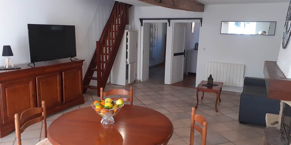 SEJOUR ET COIN CUISINE