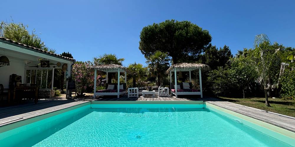 LA PISCINE