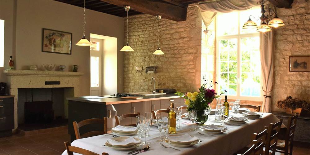 salle à vivre et cuisine