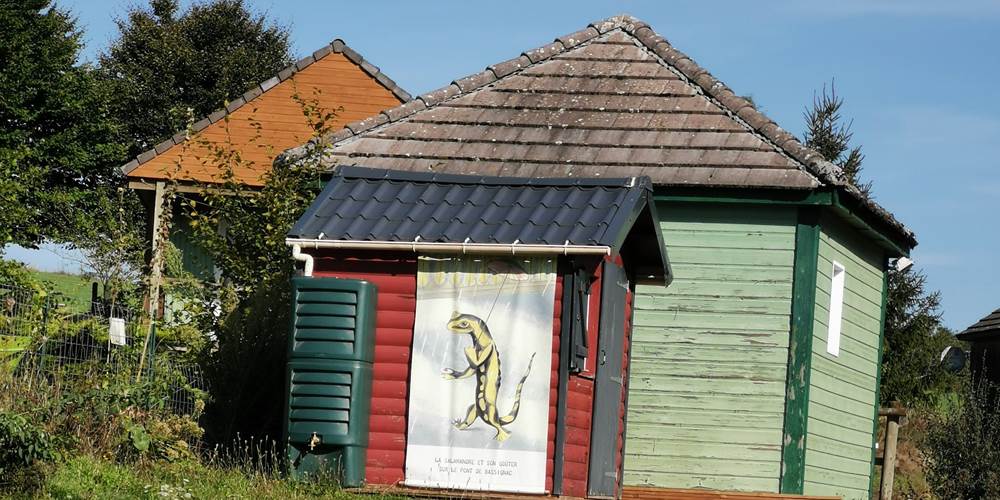 Coin sanitaire aire de bivouac