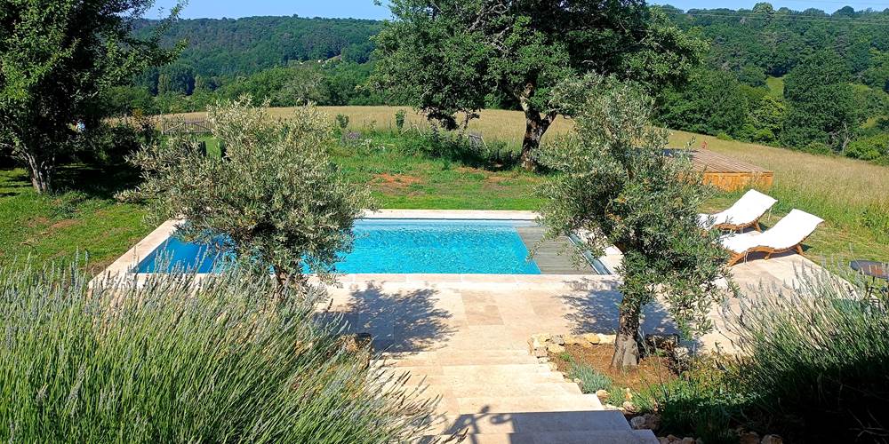 Les Volets Verts - vue sur piscine