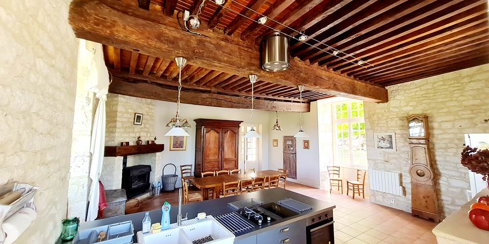 salle à vivre et cuisine