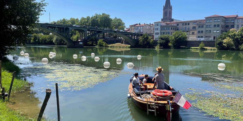 Départ du Daphné depuis le Quai des Mouettes