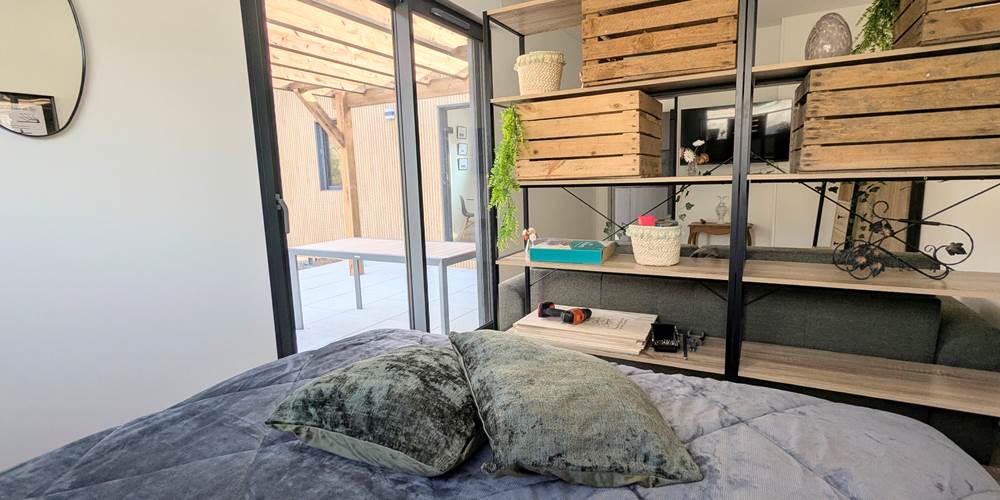 chambre-salon-des-hebergement-insolites