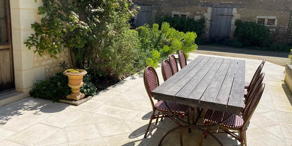 la grande table de la terrasse
