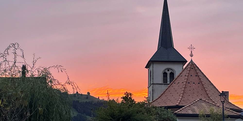 Eglise au coucher du soleil Septembre