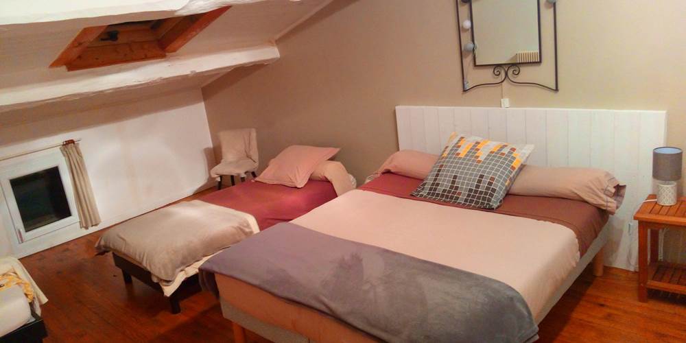 AUBERGE DE MIÉLANDRE - Chambre de Coucourdet - Lit Double et lit simple