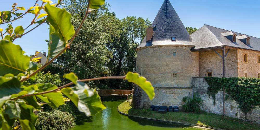 gite du pont Chateau de Charbogne