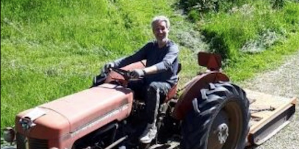 Maison d'hôtes Il était une fois - Bruno fier sur son tracteur
