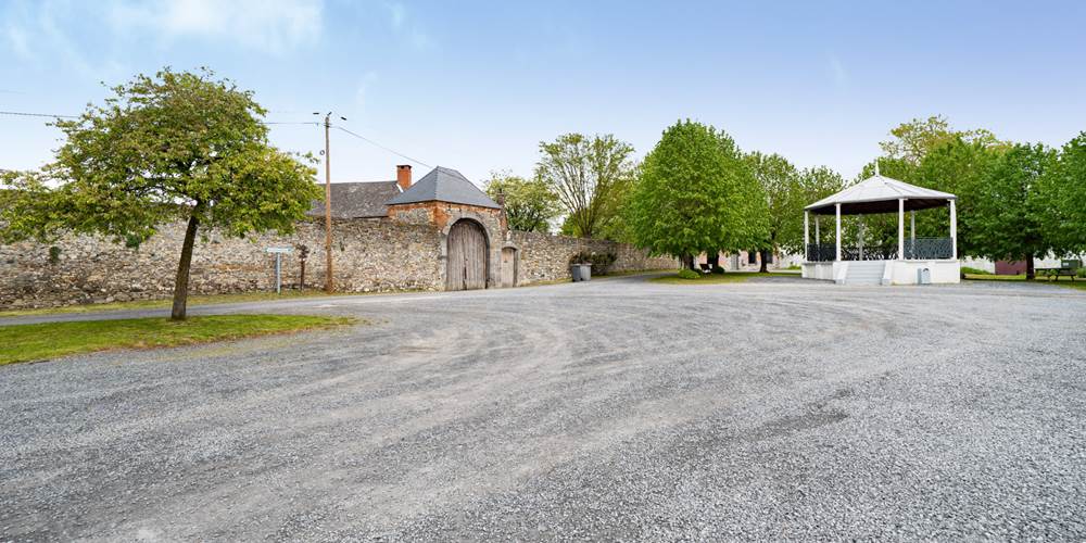 4BCB3DE0-F2F9-4D14-8FA8-313ABA52FBE2