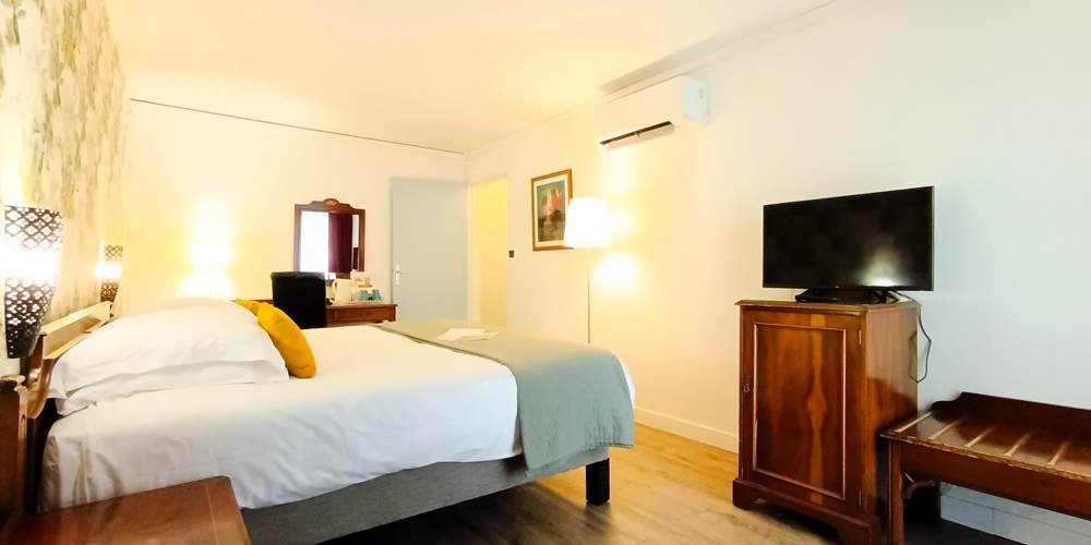 Chambre double avec petit balcon