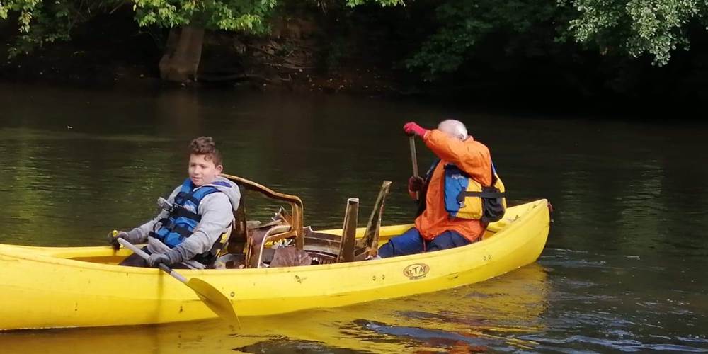 nettoyage  rivière Vézère en canoë