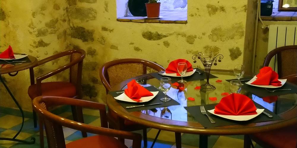 Salle Saint Jacque de Compostelle - Hotel Restaurant  A La Porte Saint Jean