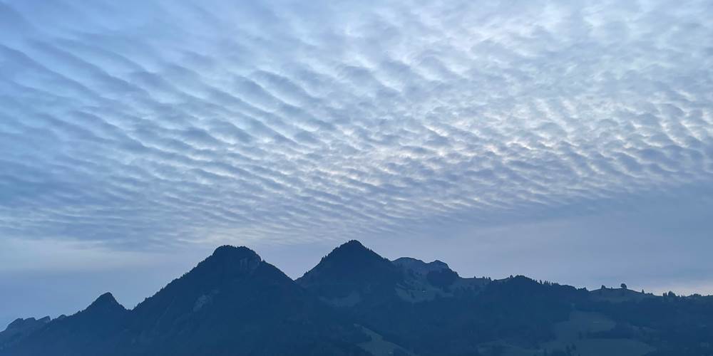 panorama-alpin-moleson-gruyere-studio-vacances-couple-canton-de-fribourg