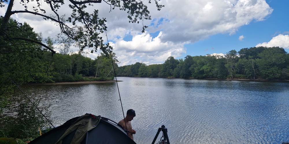 LAKE BEYNAC