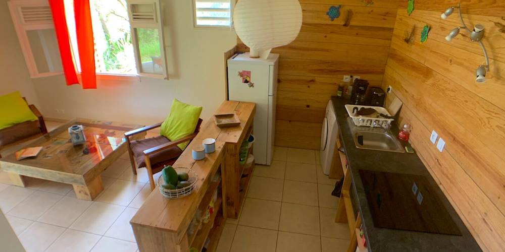 Cuisine équipée avec machine à laver