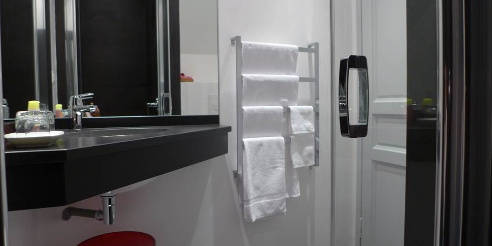 Chambre XVIIIème, salle d'eau