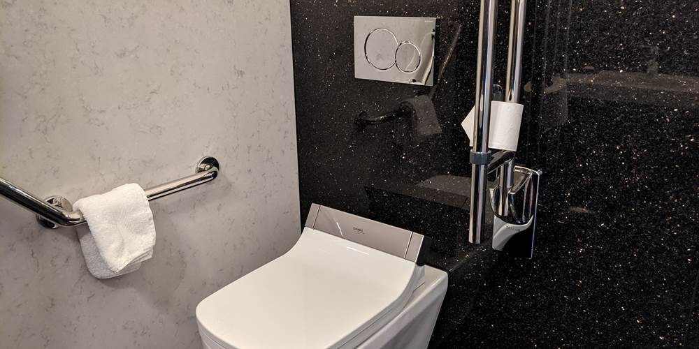 Toilette séparé avec WC lavant - Suite Victor