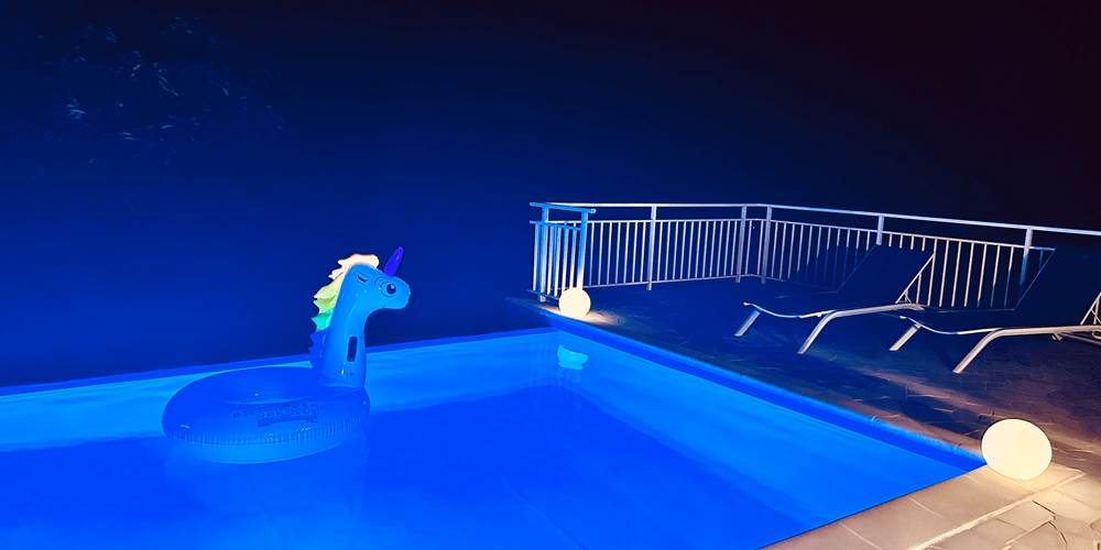 La piscine de nuit