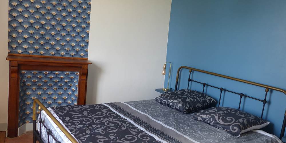 Chambre de la Chevêche avec sa cheminée