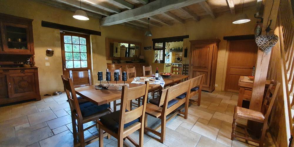salle a manger avec cuisine