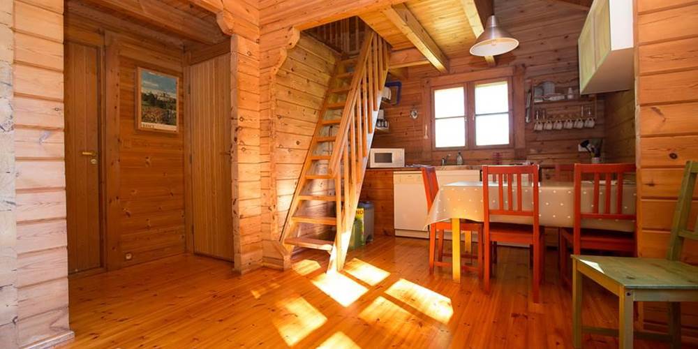 Village de Gîtes LES CHALETS DE GRAZIMIS - vacances dans le Gers - 27 interieur chalet