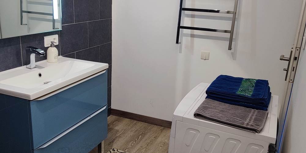 Salle d'eau et toilettes
