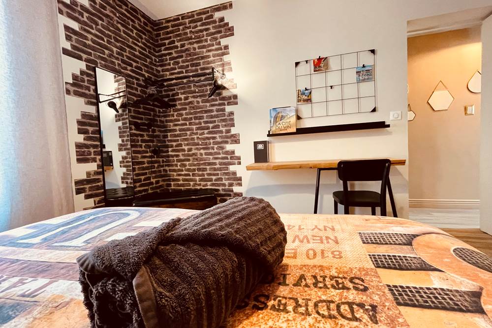 Nid Cosy Bordeaux - Chambre INDUS, Miroir d'Ô