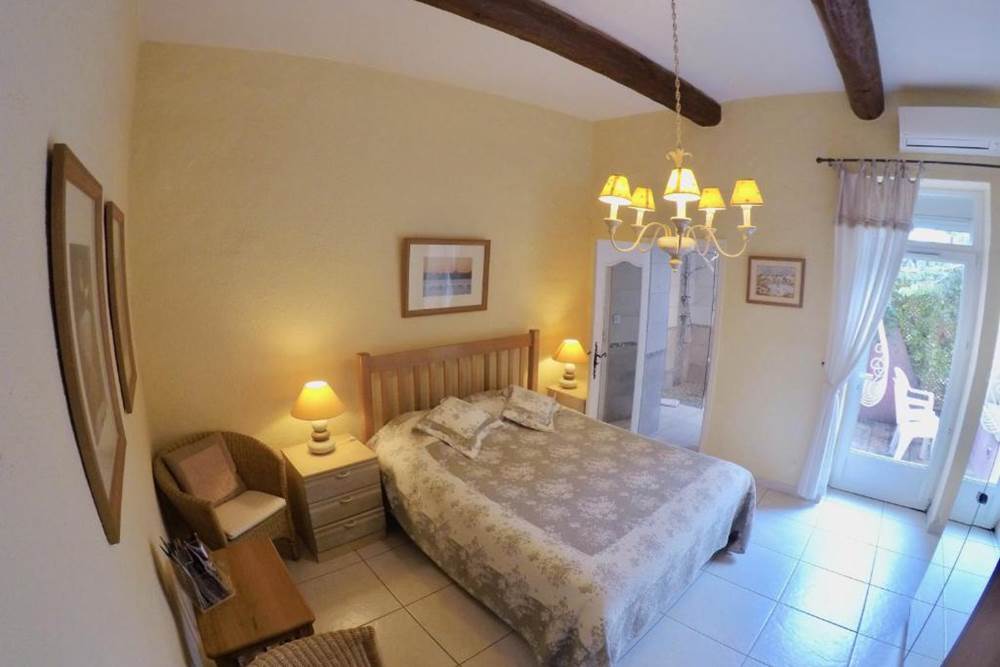 Chambre 1 en Rez de chaussée
