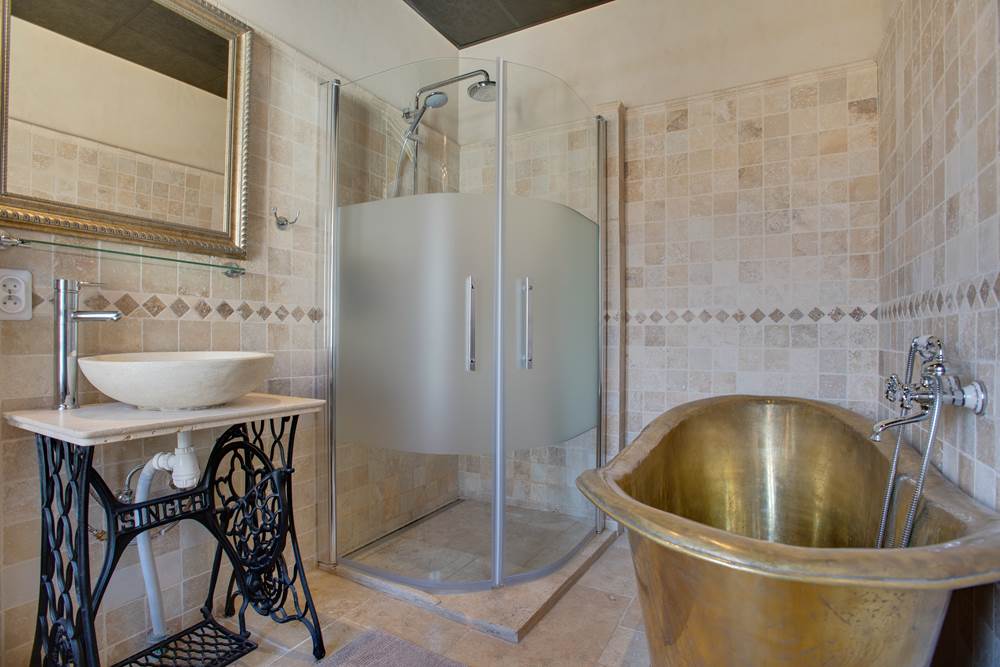 Noilly Prat Bathroom