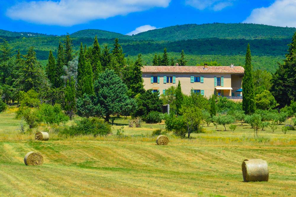 La Bastide du Claus 2020 au pied de la montagne de Lure