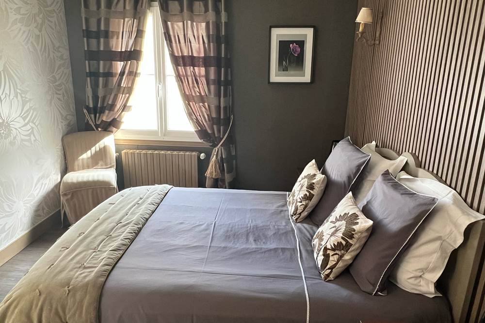 Chambre double vue cour proche Amboise et Tours