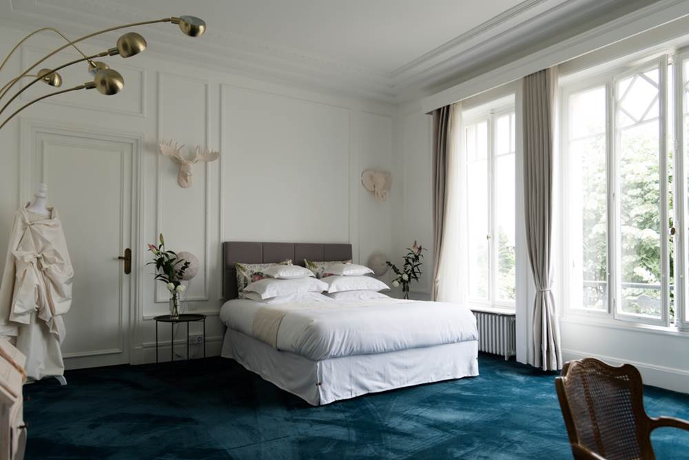 Chambre Klein, baignée de lumière