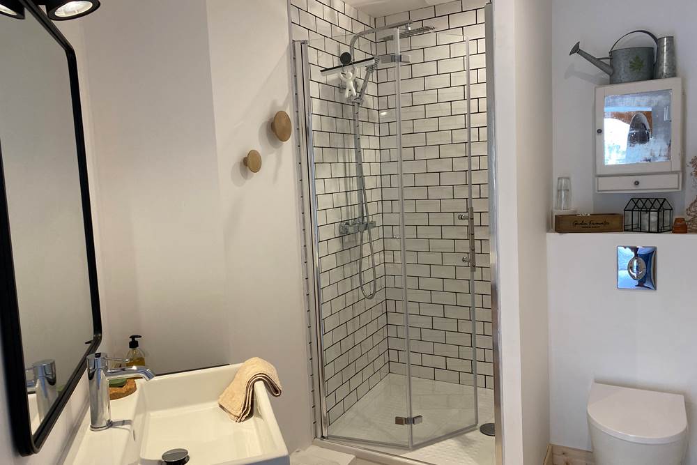 La salle de bain, au RDC