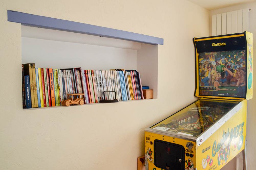 Salle Iris BD et flipper
