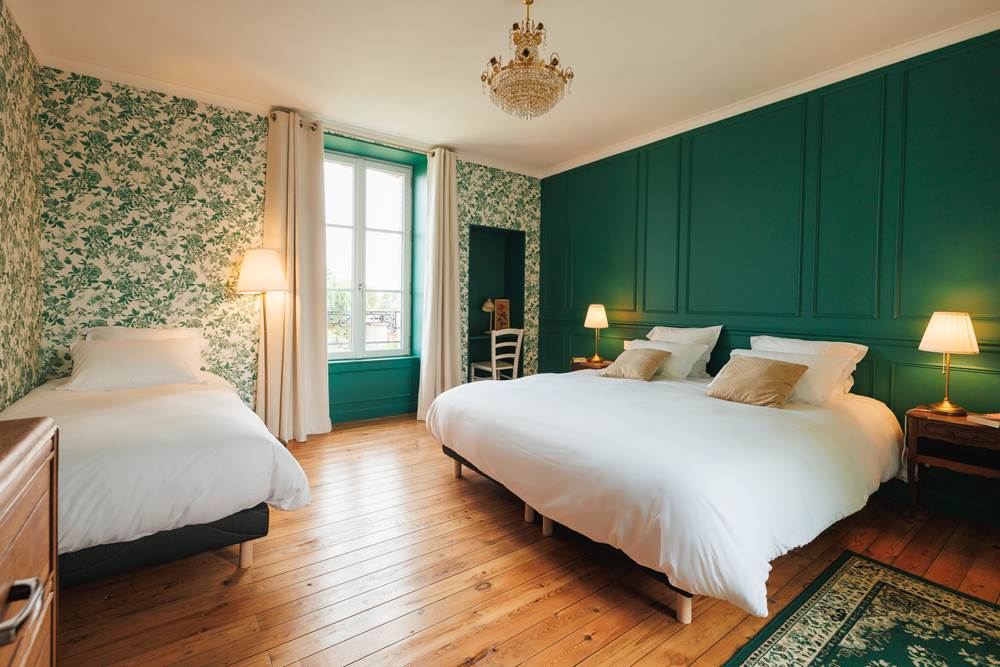 Chambre verte gite de charme Le Quatre Feuilles proche Puy du Fou