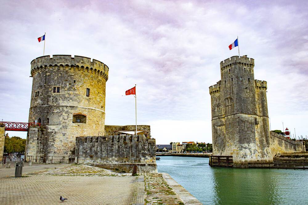 les-tours-du-vieux-port-de-la-rochelle
