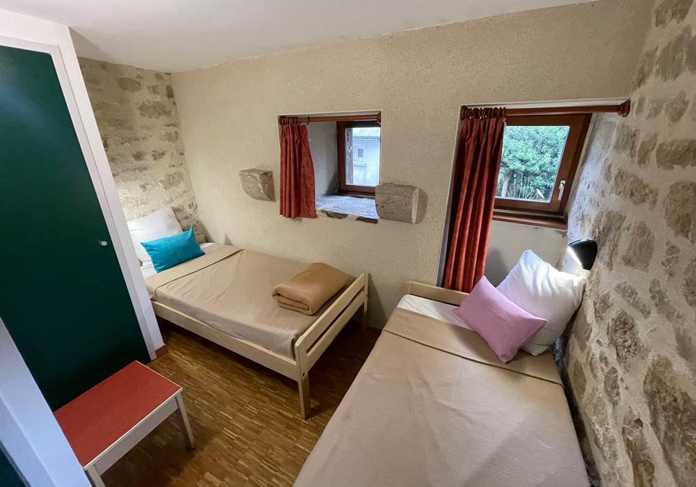 Chambre Twin Hostel Le Ty Bihui- Bed and Breakfast proche de Pontivy