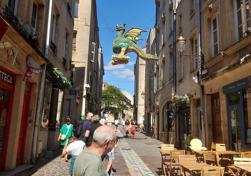 Metz visite guidée le Graoully rue taison