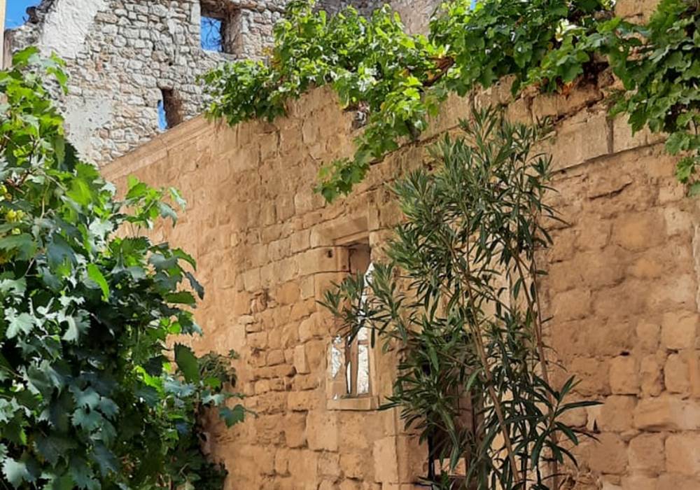 rue d'oppède le vieux