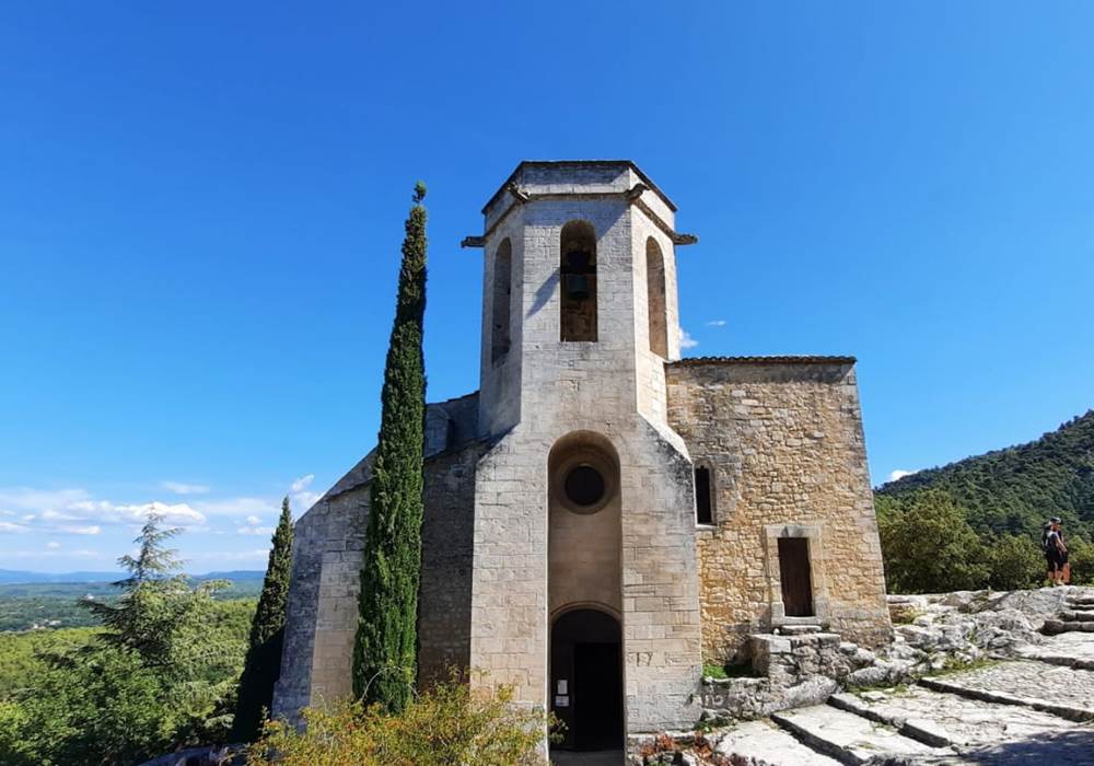 église oppède le vieux