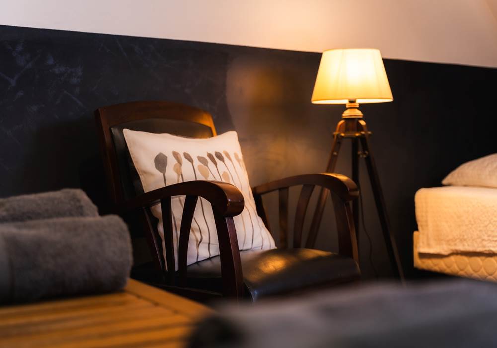 Chambre les danseurs: le fauteuil
