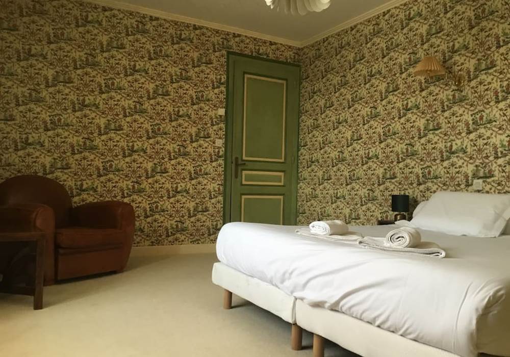 Hespéris: chambre au 1er avec dressing