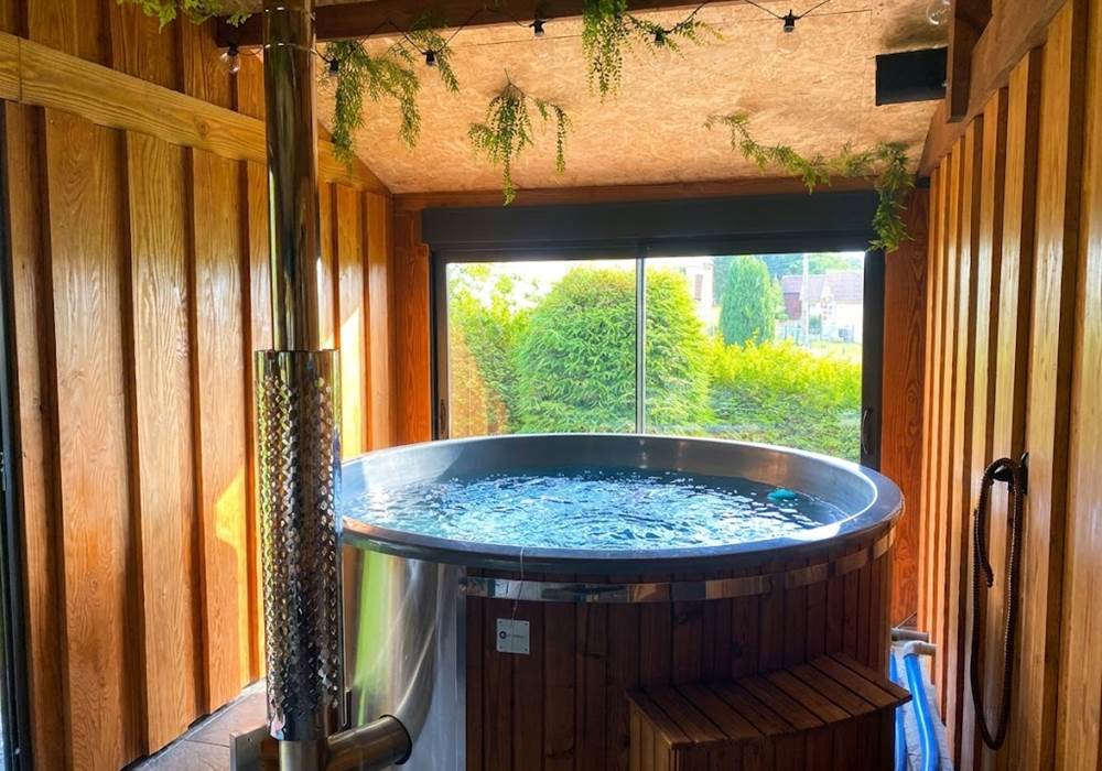 Bain nordique privatif chauffé au bois
