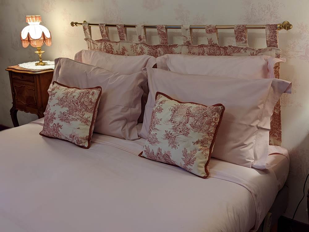 LIT ELECTRIQUE QUEEN SIZE